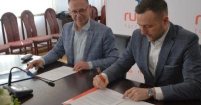 Umowa na rozbudowę sieci wod-kan w Chobieni