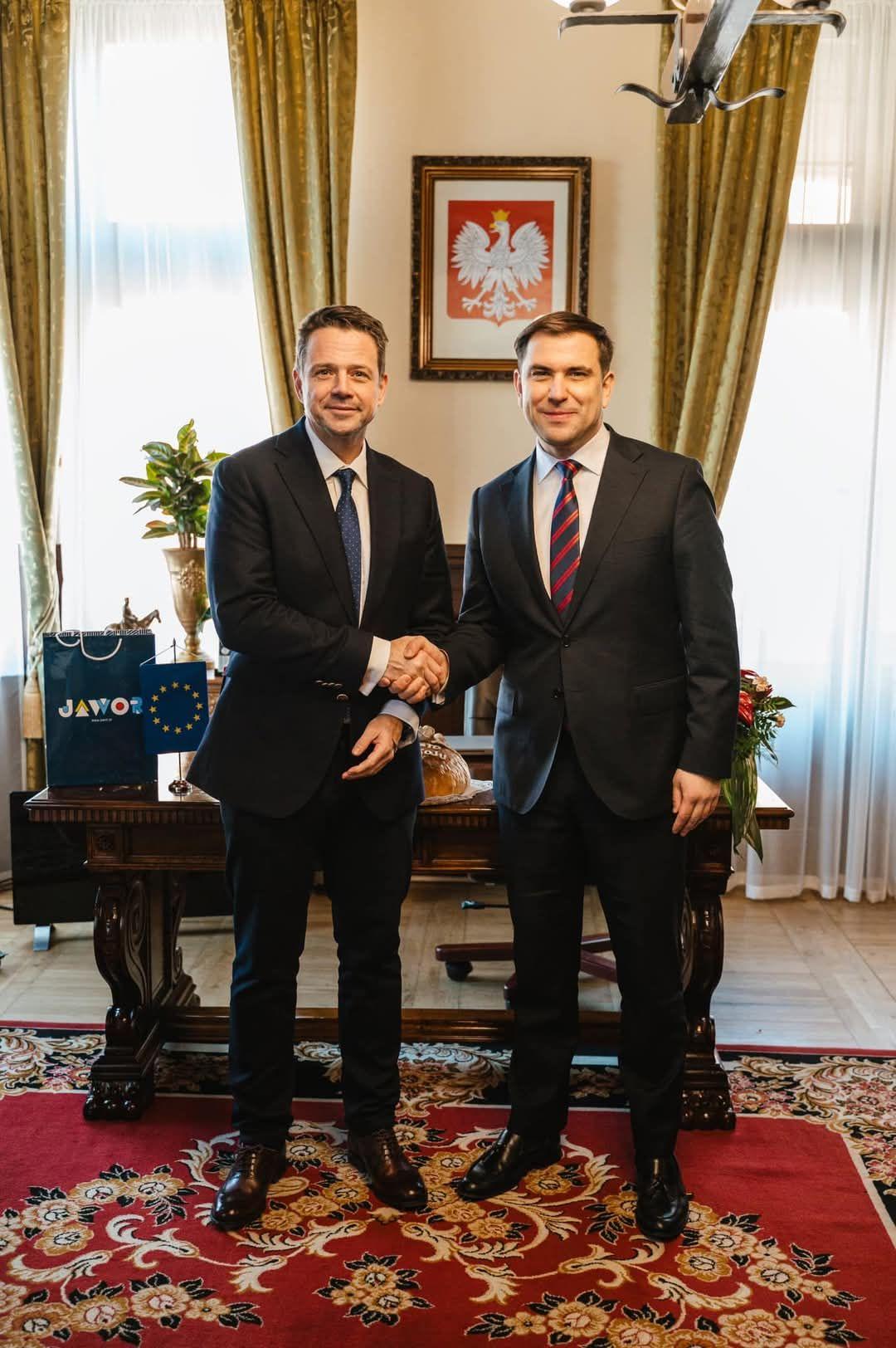 W Jaworze i w powiecie jaworskim zdecydowanie triumfował ...K.Nawrocki. Szok i niedowierzanie !