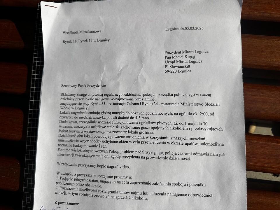 Mieszkańcy legnickiego Rynku chcą spokoju nie burd i awantur. Prezydent ma problem