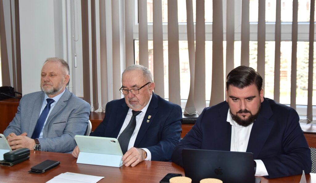 Radni zadbali o zabytki i drogi, a także zmienili zapisy budżetowe