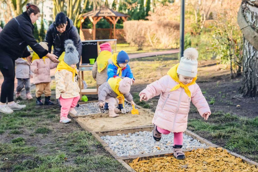 Miejski Krasnal z nowym placem zabaw 