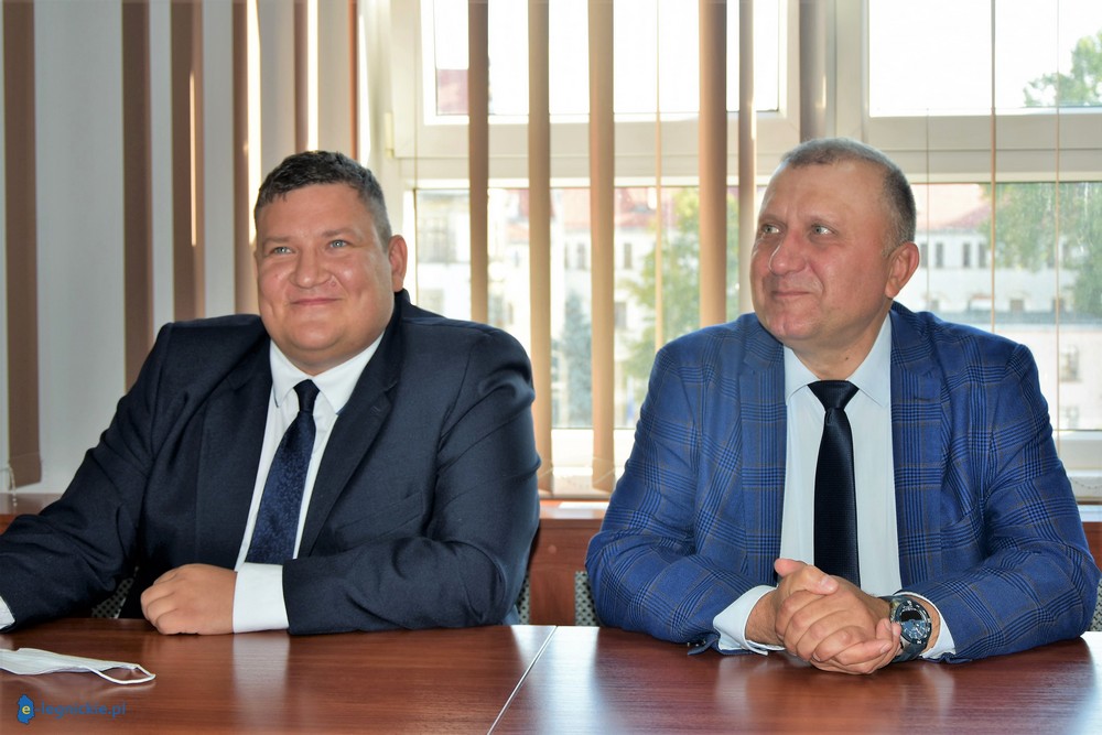 Powiat legnicki z gminą Ruja remontują drogi (FOTO)