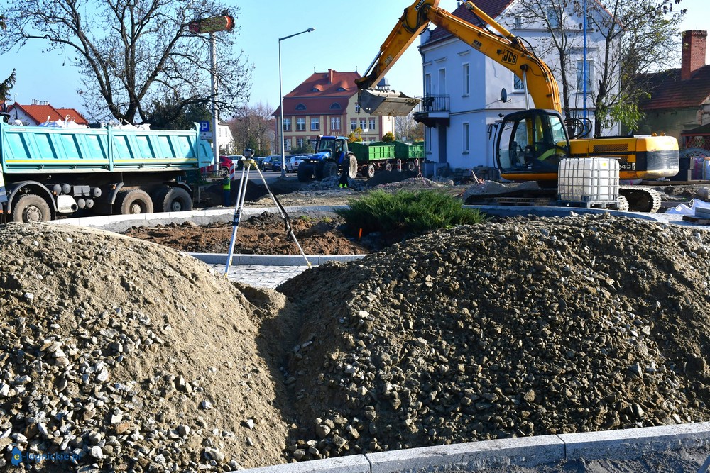Rondo na finiszu (FOTO)