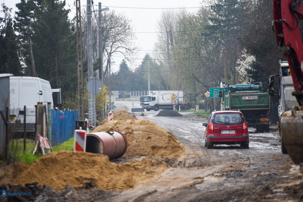 Droga powiatowa w budowie (FOTO)
