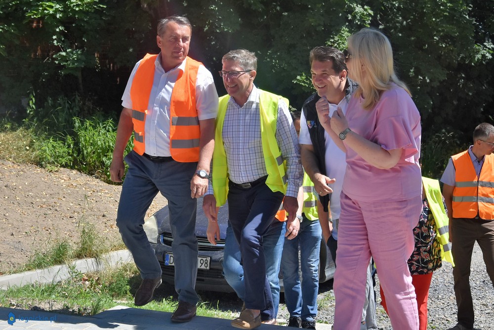 Droga w Krzywej po liftingu (FOTO)
