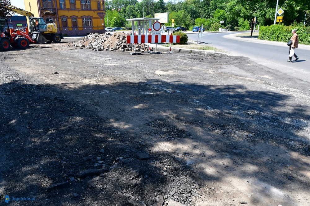 Budowa ronda rozpoczęta (FOTO)