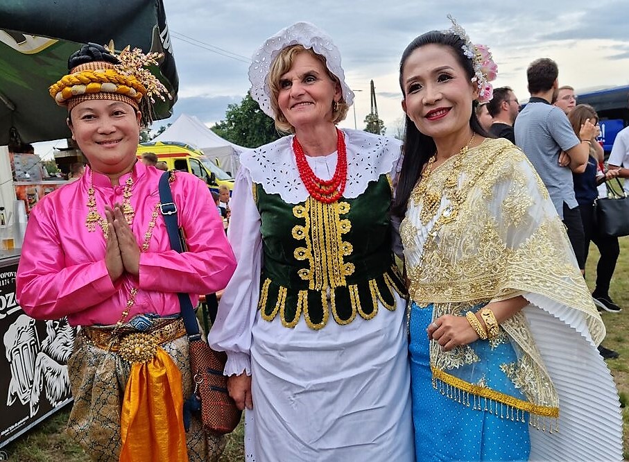 Lisiec bawił się w rytmach "Świata Kyczery" (FOTO)