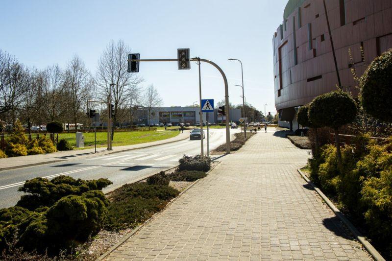  Nowa sygnalizacja świetlna przy galerii Cuprum Arena