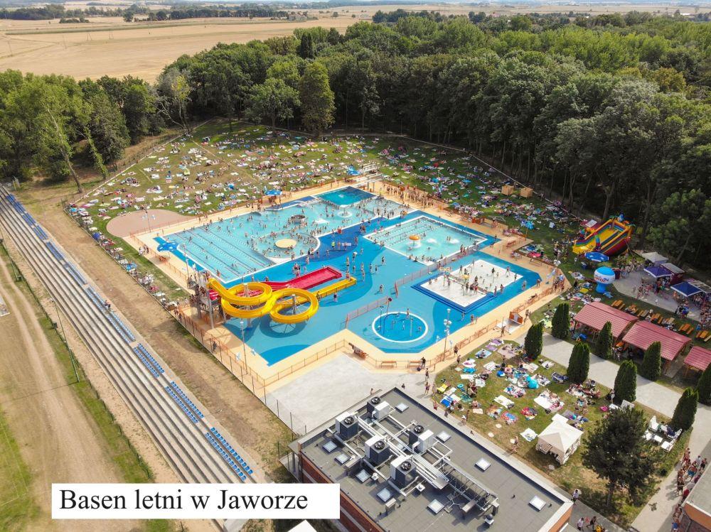 Baseny letnie w regionie. W Wojcieszowie - bezpłatny!