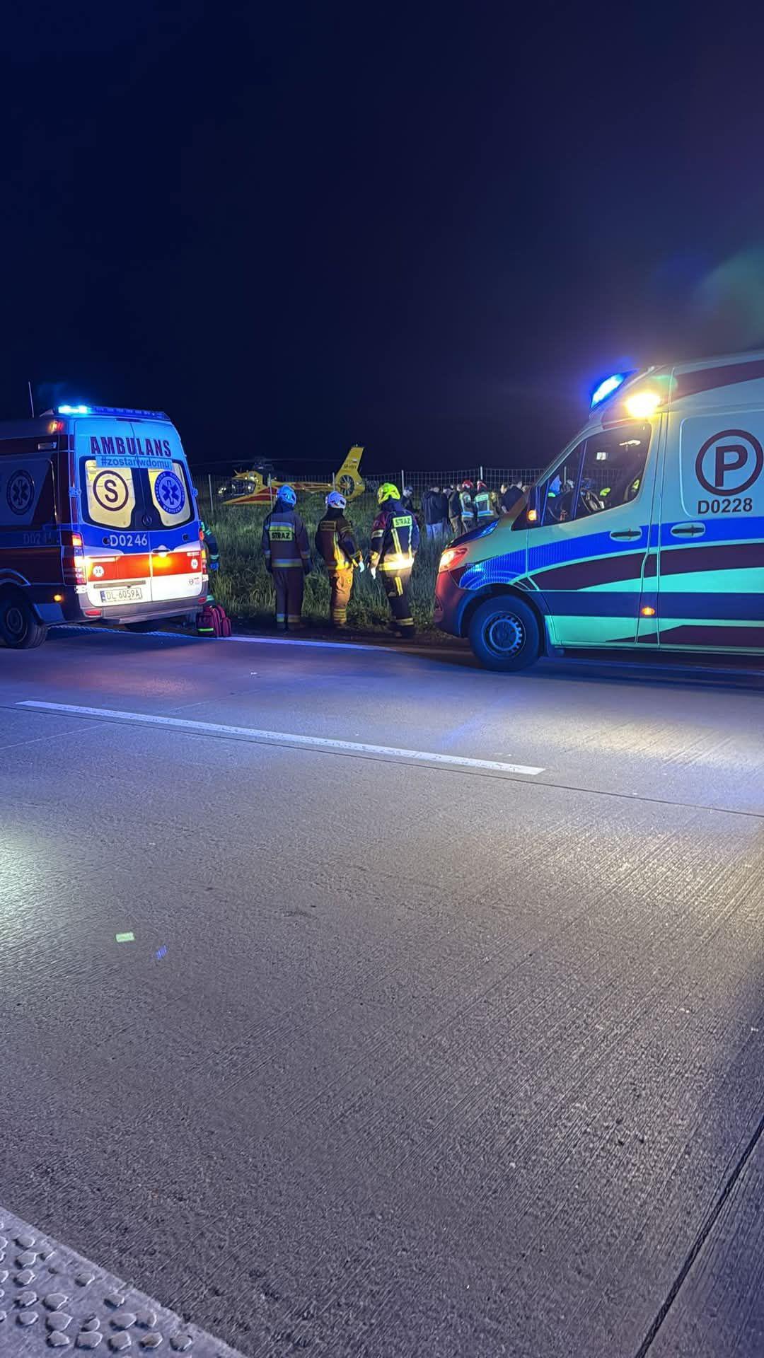 Wypadek na A4 .Autokar z pasażerami wypadł z jezdni i wpadł do rowu.Są poszkodowani !