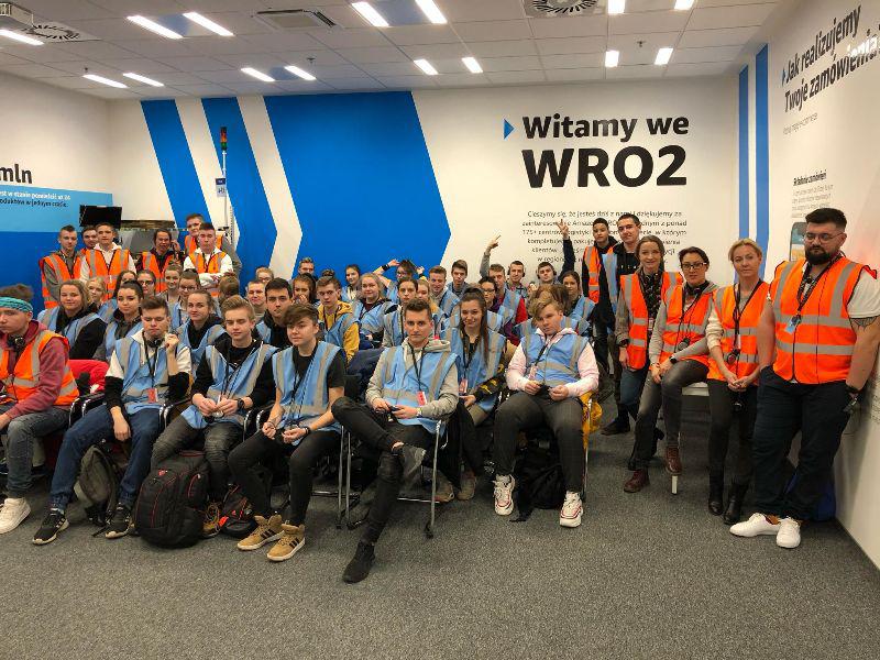 Przyszłość młodych jaworzan jak Amazon znalazł...