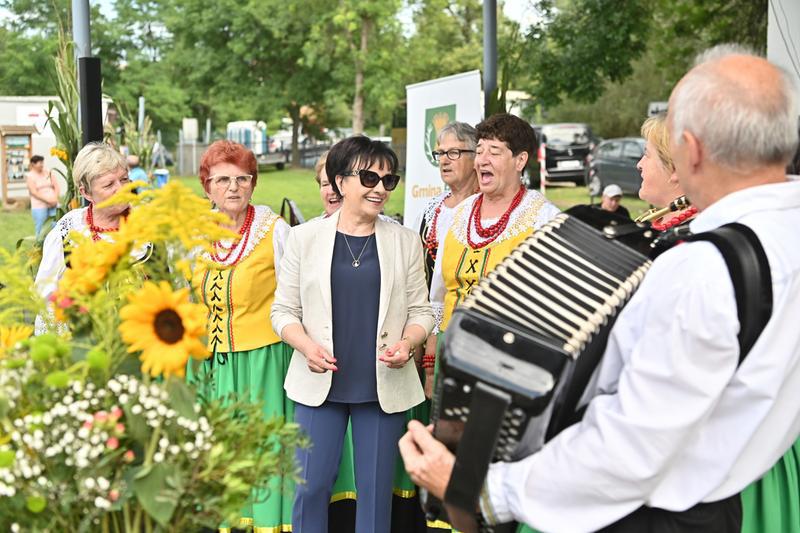Marszałek Sejmu na dożynkach w Tyńcu Legnickim