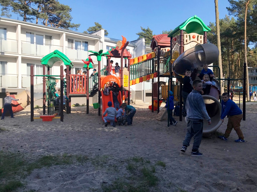Polkowiccy uczniowie korzystają z apiterapii