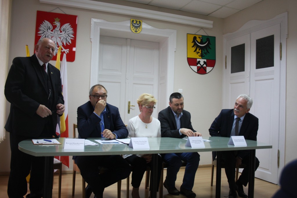 Złotoryjska obwodnica we mgle