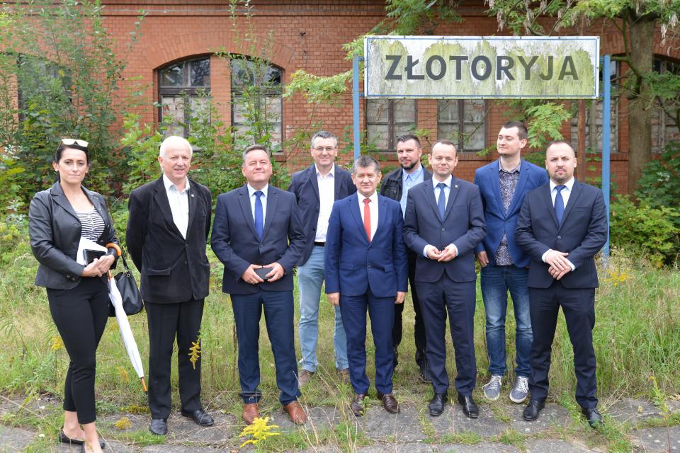 Kolej wróci do Złotoryi. Burmistrz chce budować centrum intermodalne!