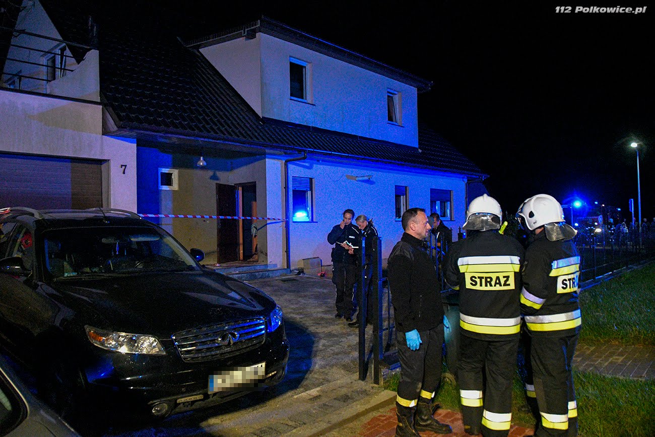 Eksplozja kominka w domku jednorodzinnym. Są ranni!