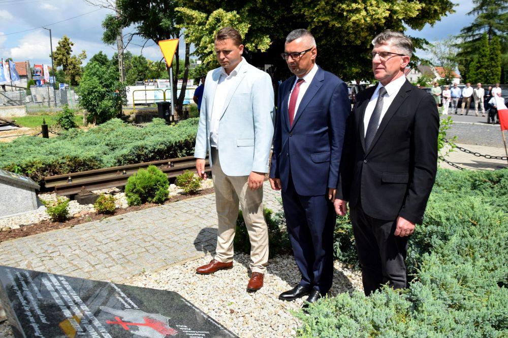 Odsłonięcie tablicy pamiątkowej w Nowej Wsi Legnickiej (FOTO)