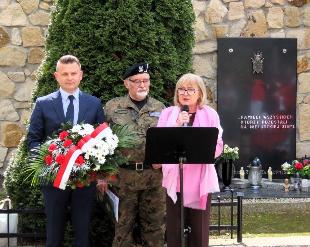 Dzień Pamięci Ofiar Zbrodni Katyńskiej oraz 85. rocznica zesłań na Sybir (FOTO)