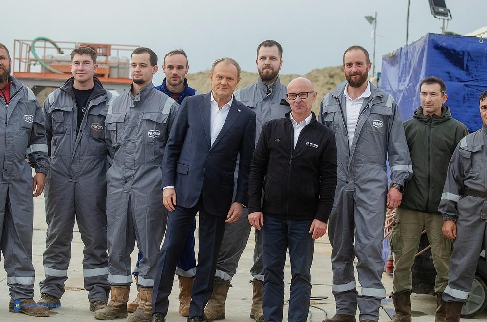 Premier Donald Tusk na budowie szybu Retków (FOTO)