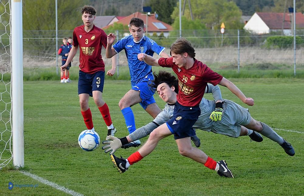 Iskra rozbiła Konfeks (FOTO)