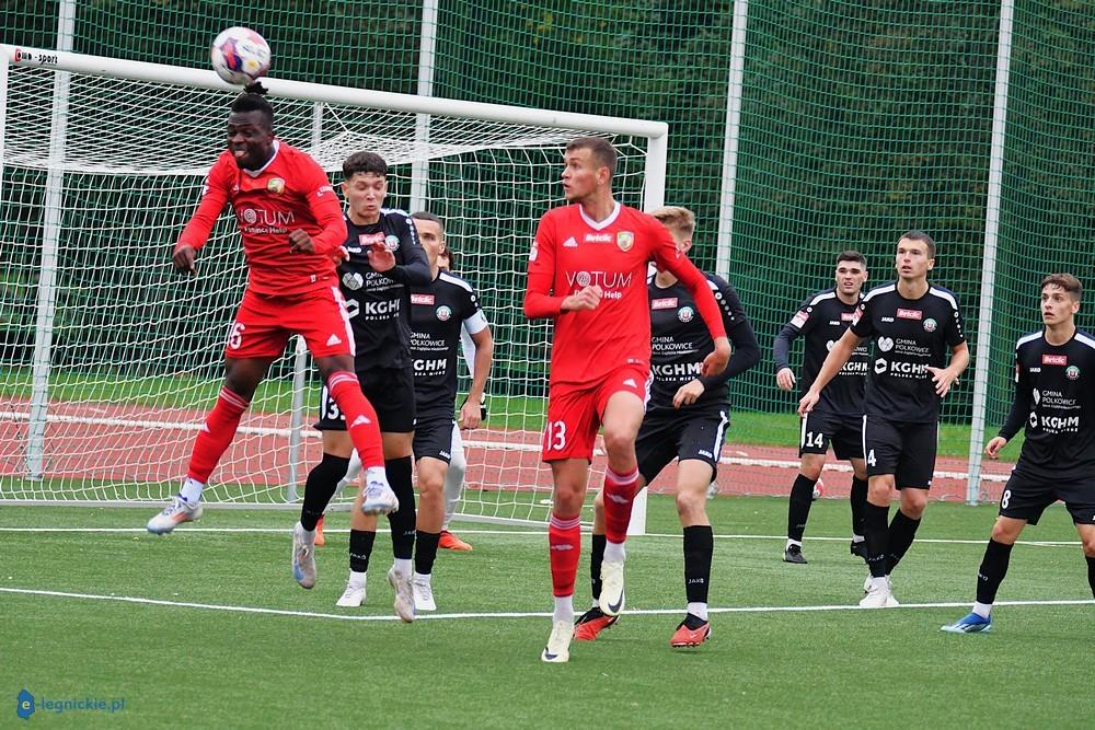 W piątek hitowe mecze 3 ligi: Lubin i Legnica