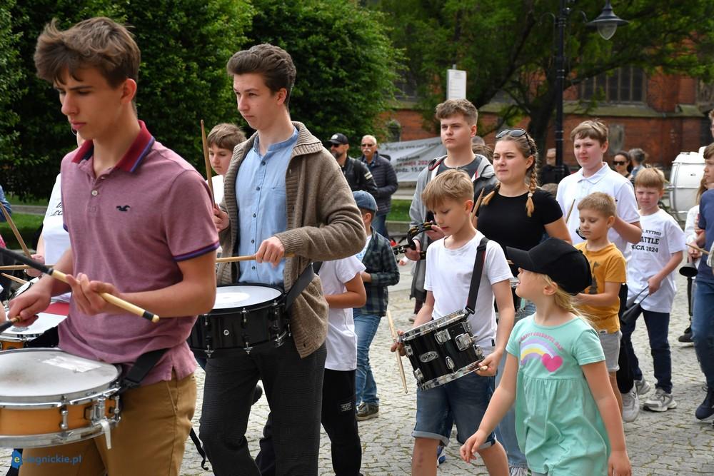 Parada perkusyjna przeszła ulicami Legnicy (FOTO)