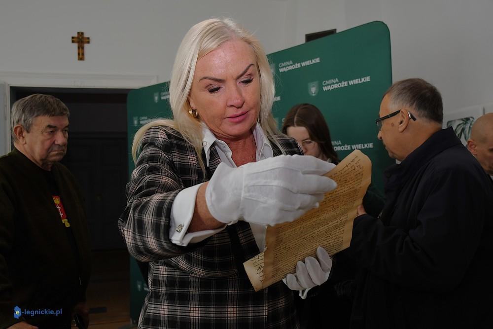 Odkrycie z przeszłości-otwarcie kapsuły czasu z 1887 roku w Biernatkach (FOTO)