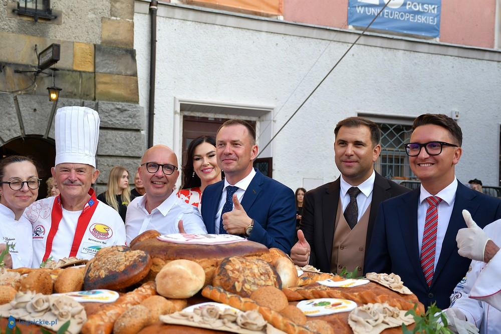 Barwny korowód Święta Chleba i Piernika (FOTO)