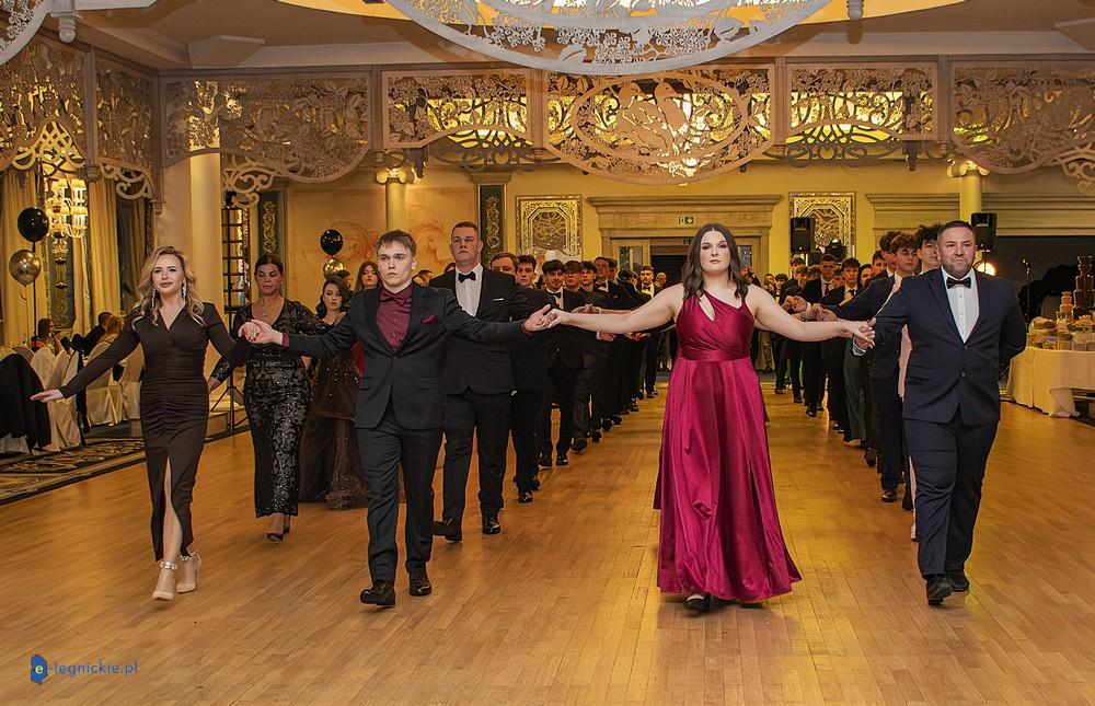 Studniówka ALO i TA w Legnicy (FOTO)