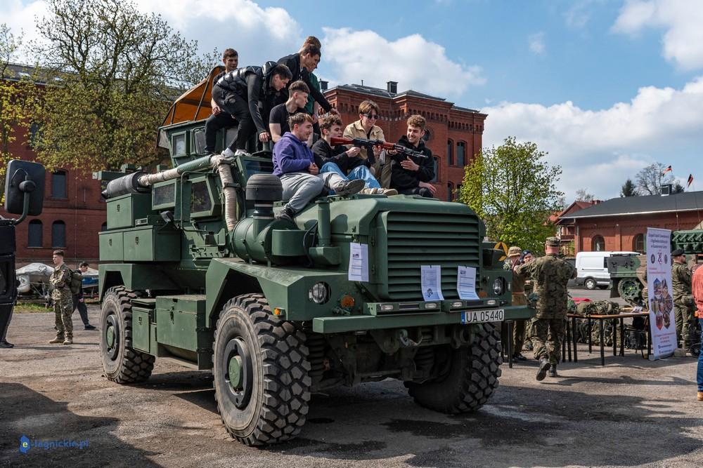 Wojskowe Targi Służby i Pracy w Legnicy(FOTO)