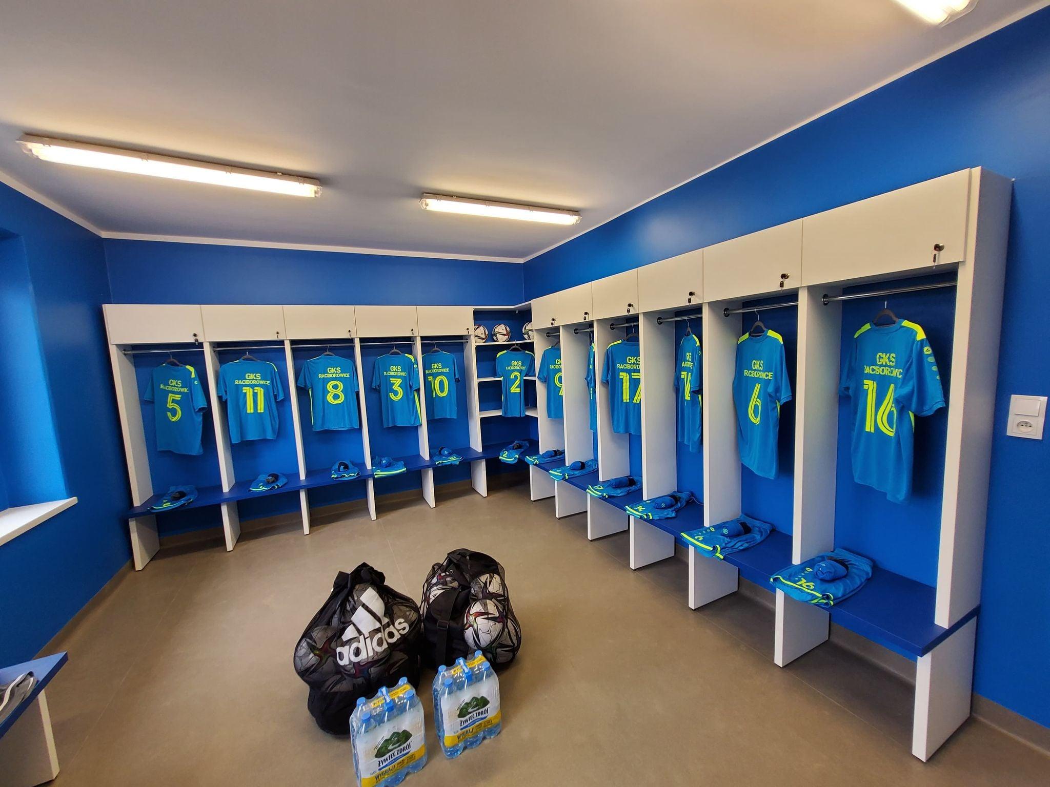 Tu na razie jest ściernisko a powstanie nowoczesny stadion...
