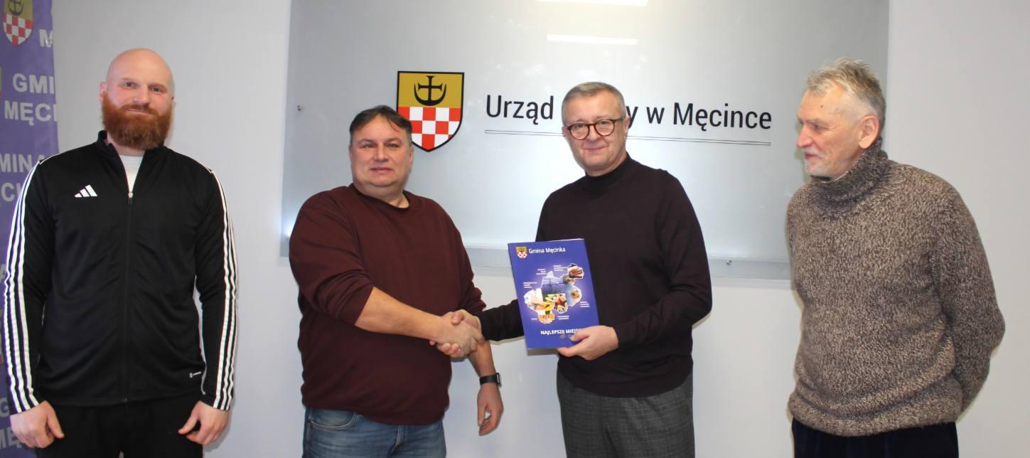 Gmina Męcinka podzieliła kasę na sport 