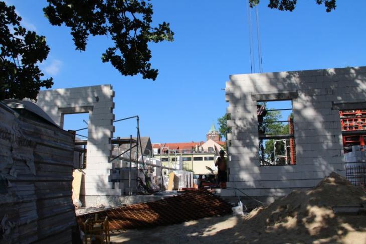 Trwa budowa centrum medycznego