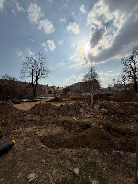 Samowolka na gminnej działce? Radna dopytuje