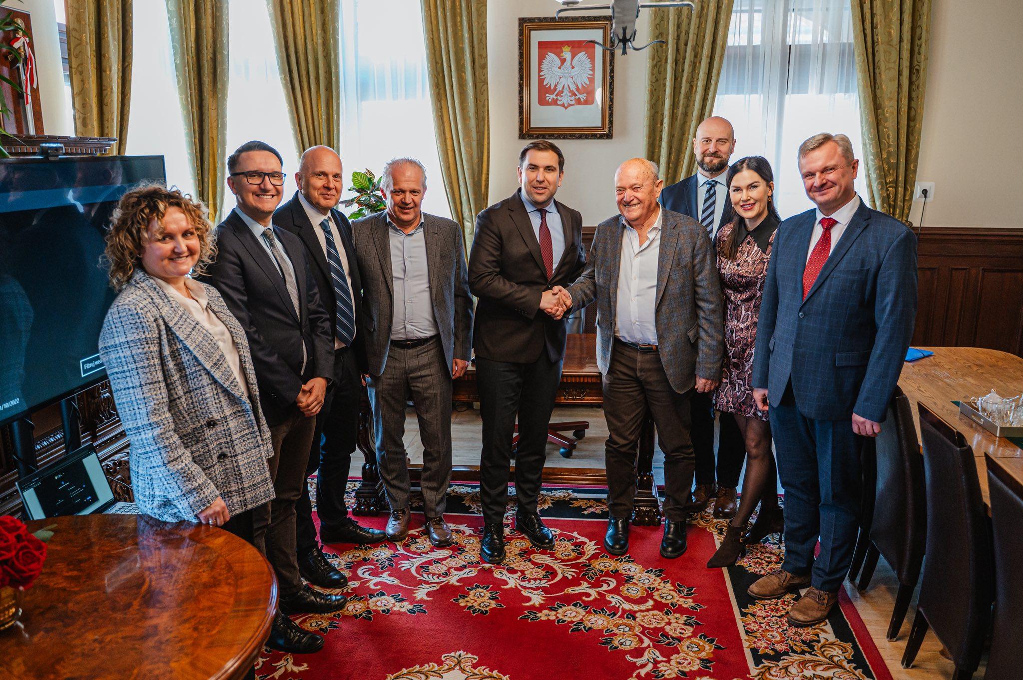 Włoska firma z branży automotive inwestuje w Mieście Chleba i Piernika