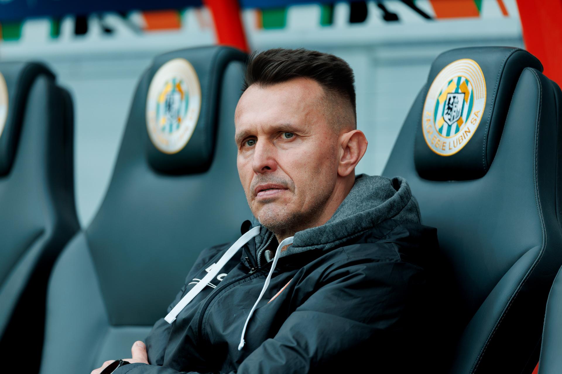 Litościwi dla "słoni" pozwalają uciec Europie...