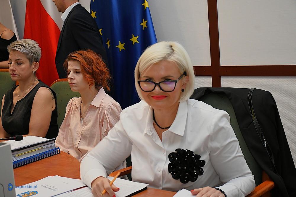 Kontenery magazynowe budzą niepokój mieszkańców. Pytają o przyszłość osiedla