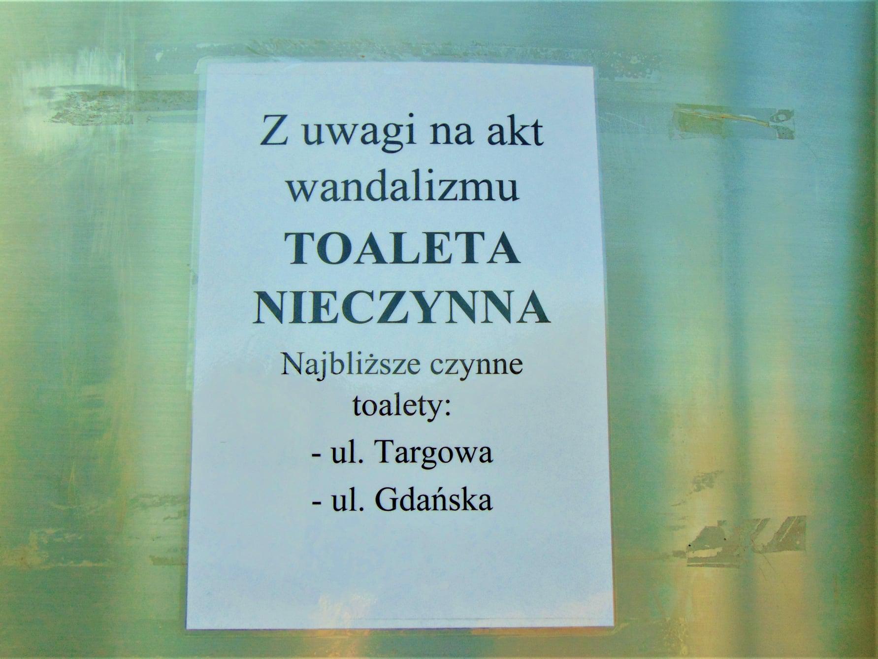 Miejskie szalety od nadzorem... wandali