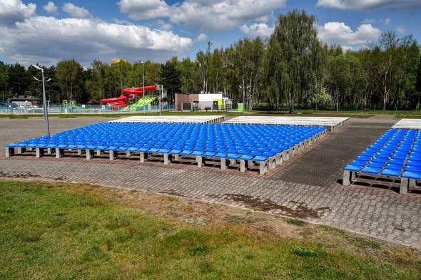 Setki nowych siedzisk i kolejne zmiany w planach 