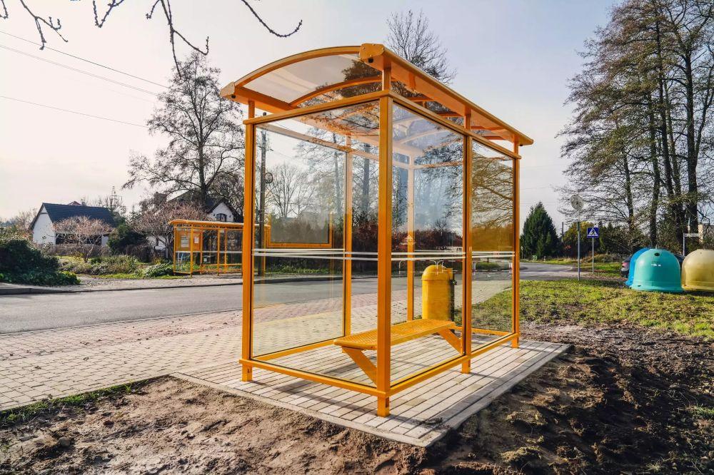 Nowe wiaty przystankowe na terenie gminy 