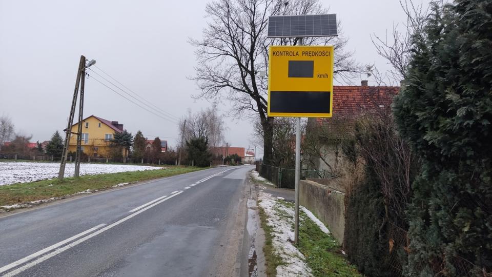 Kierowcy podglądną swoją prędkość na wjazdach do Złotoryi