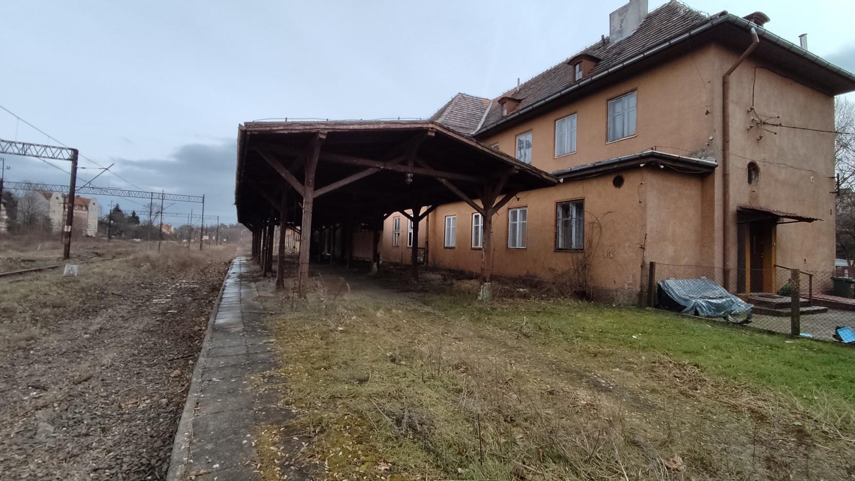 Kolej do Złotoryi we mgle... Obiecanki były ale zmieniła się władza?