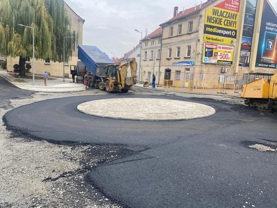 Skończą rondo na Wszystkich Świętych