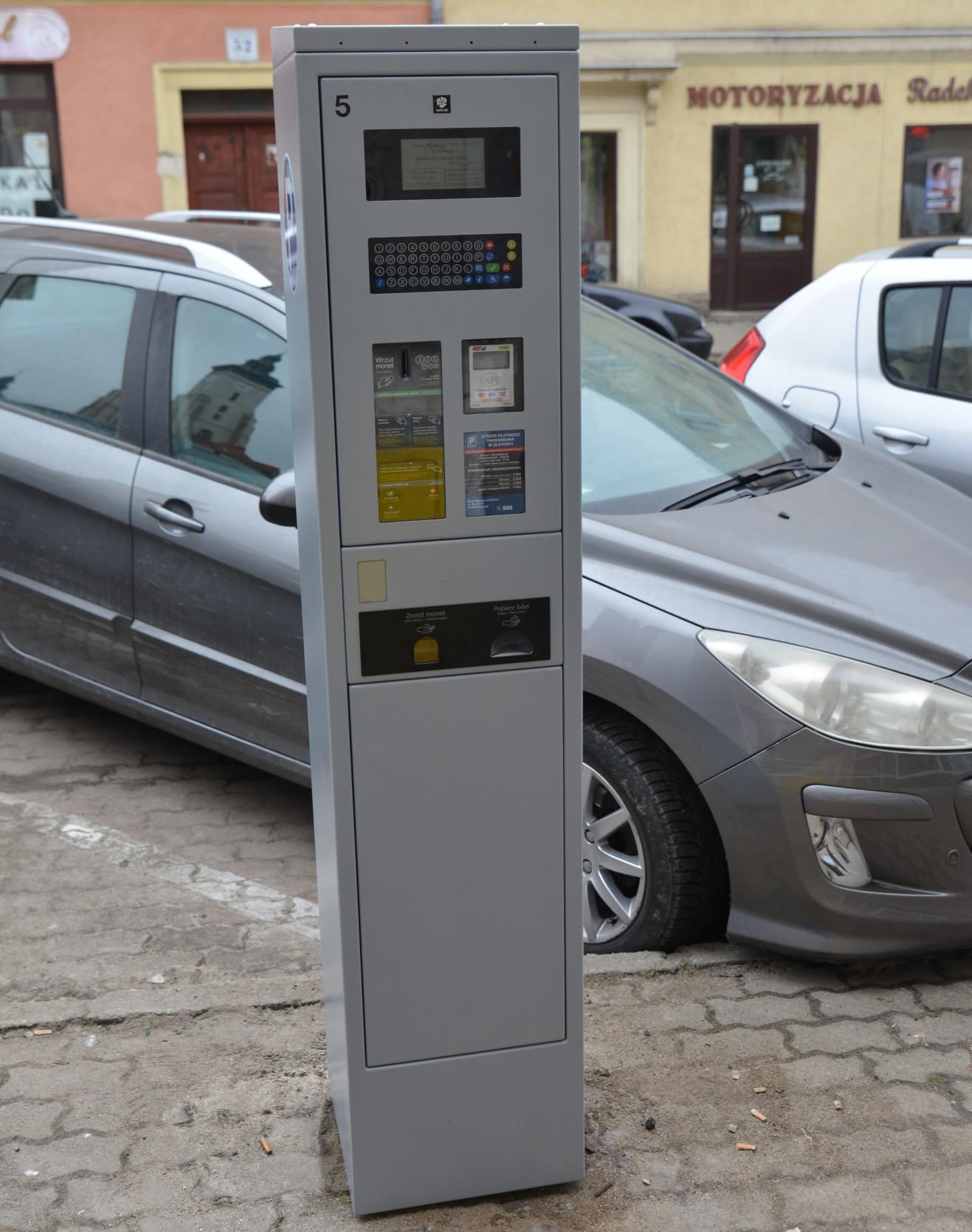 Na starówce za parking zapłacimy kartą