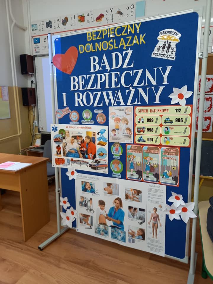 Szkoła z wioski bociana "Bezpiecznym Dolnoślązakiem"