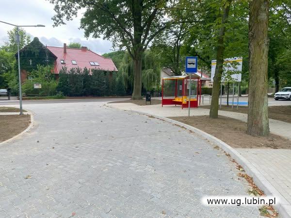 Nowy parking „Park&Ride” w Raszówce gotowy. Tak powinno być w każdej gminie