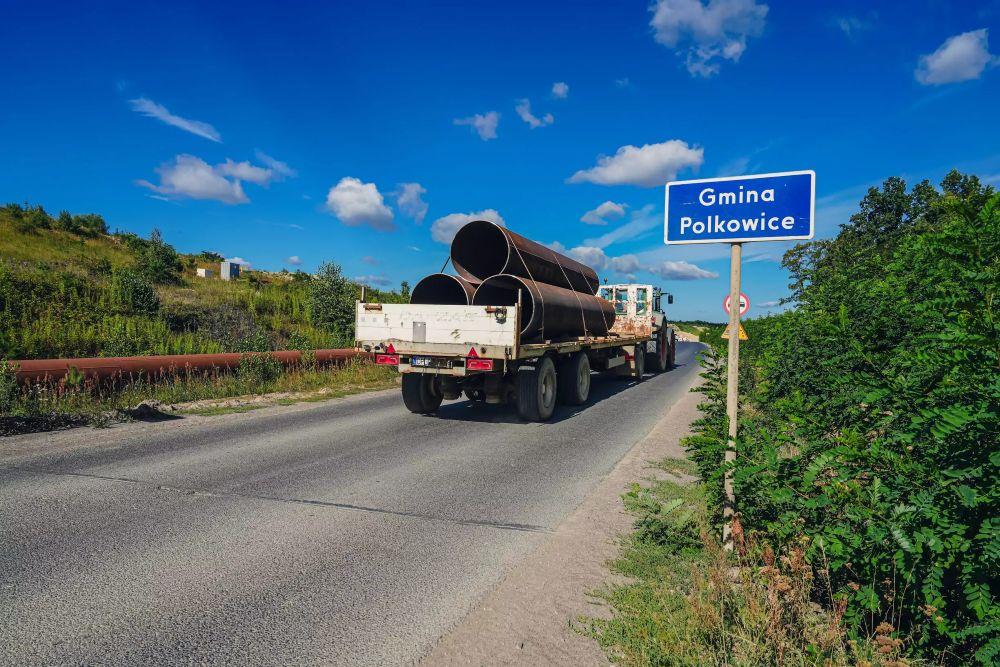 Zwiększony ruch na drodze przy zbiorniku Żelazny Most 