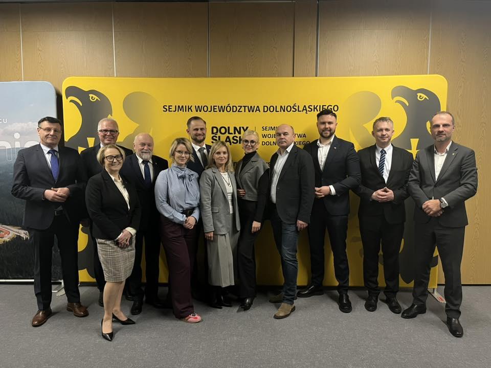 Koalicja Obywatelska nie rezygnuje z planu rządzenia Dolnym Śląskiem