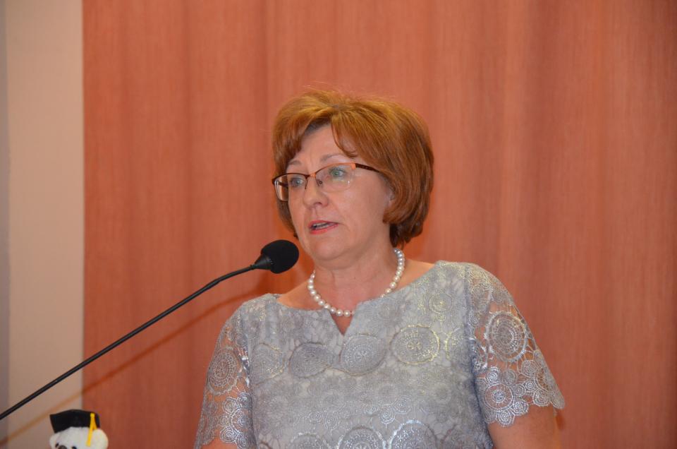 Dyrektorka ogólniaka rezygnuje - starostwo zaskoczone