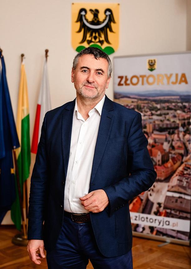 Dziarski dziadek R.Pawłowski i zerwany Achillesa J.Serkiesa